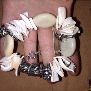 NWT Marysol seashell beaded charm bracelet